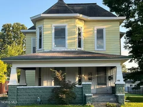 527 W Sandusky St, Findlay, OH 45840