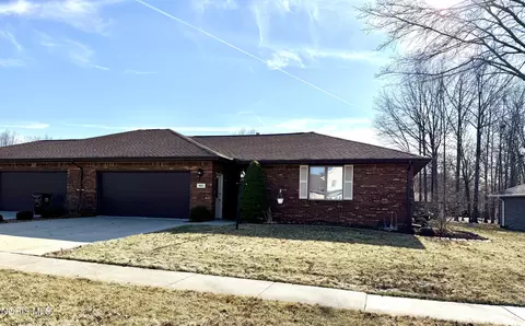 603 Chinook Ave, Defiance, OH 43512