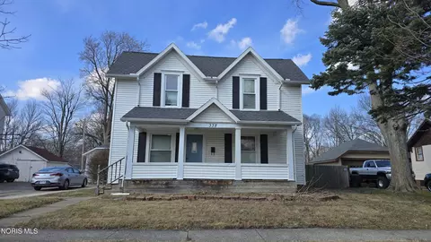 338 Carey St, Napoleon, OH 43545