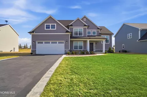 136 Barton Creek Dr, Perrysburg, OH 43551