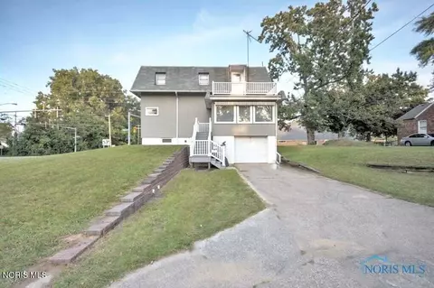 4943 Flanders Rd, Toledo, OH 43623