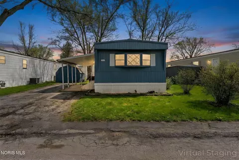 2414 Aberdeen Dr, Findlay, OH 45840