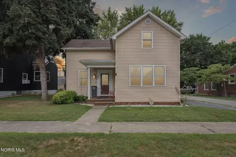 207 Ash Ave, Findlay, OH 45840