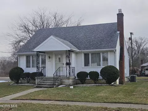 655 Clinton Ct, Findlay, OH 45840