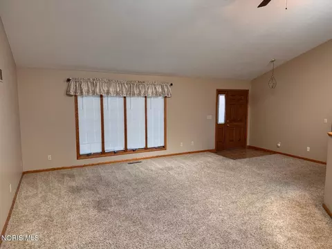 Living - 202 Sycamore Ln, Bryan, OH 43506 photo 1 of 4