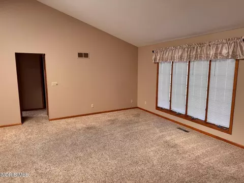 Living - 202 Sycamore Ln, Bryan, OH 43506 photo 4 of 4