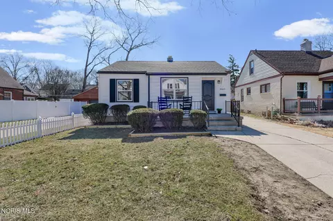 2663 Tully Ave, Toledo, OH 43614