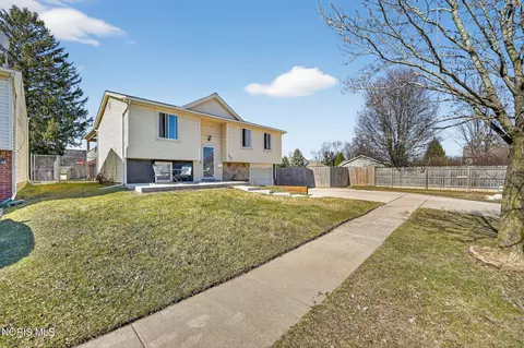 4251 Northcroft Ln, Toledo, OH 43611