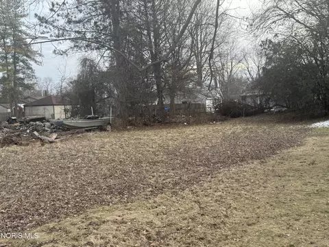 5143 Calvin Ave, Sylvania, OH 43560