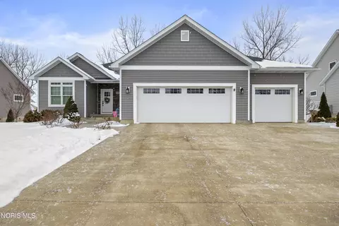 5131 E Blue Teal Dr, Port Clinton, OH 43452