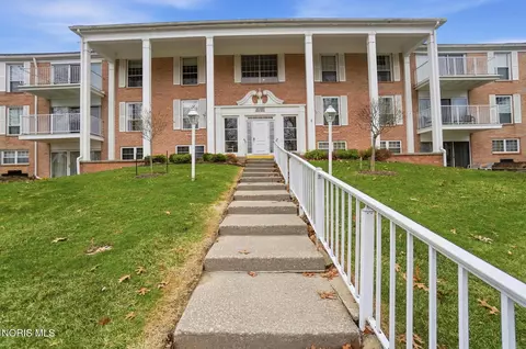 5679 Monroe St UNIT 319, Sylvania, OH 43560