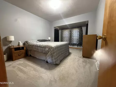 Bedroom - 114 E Perry St, Walbridge, OH 43465 photo 4 of 6