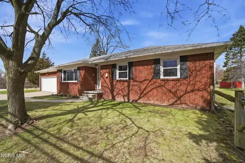 10106 Wyandot Pl, Perrysburg, OH 43551