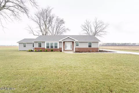 U105 County Road 10, Liberty Center, OH 43532