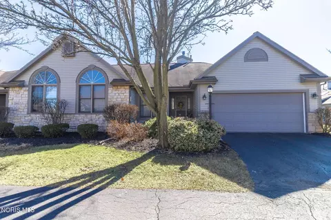 14633 Dexter Falls Rd, Perrysburg, OH 43551