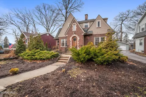 1732 Wildwood Rd, Toledo, OH 43614
