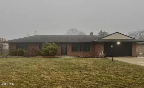 3434 Fleitz Dr, Oregon, OH 43616