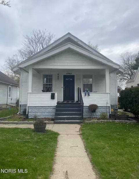 5845 Georgedale Rd, Toledo, OH 43613