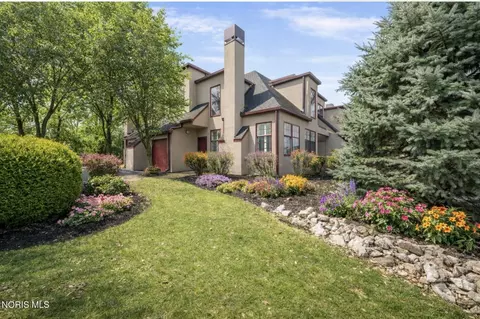 4370 Marin Woods #B, Port Clinton, OH 43452