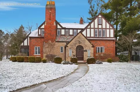 4028 Brookside, Ottawa Hills, OH 43606