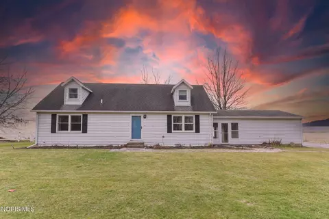 13822 W Portage River South Rd, Oak Harbor, OH 43449