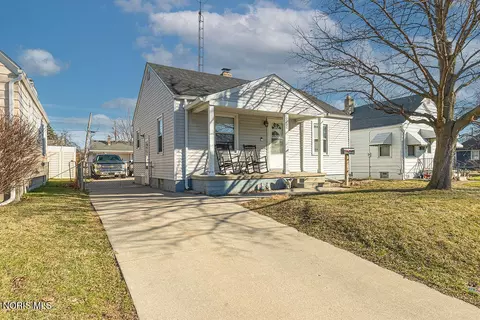 1202 Cribb St, Toledo, OH 43612