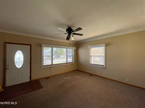 Living - 716 S Walnut St, Bryan, OH 43506 photo 3 of 4