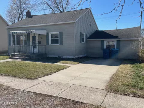 716 S Walnut St, Bryan, OH 43506