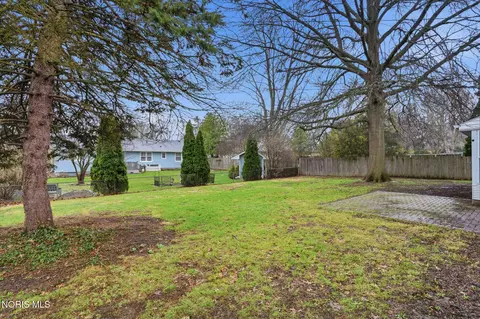 Exterior - 207 E Yates Ave, Findlay, OH 45840 photo 1 of 1