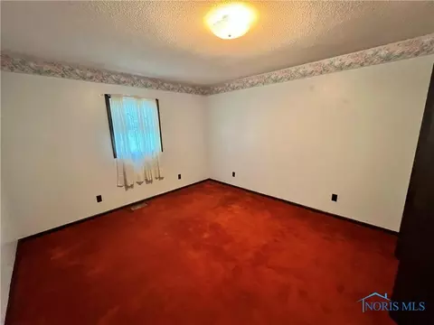 Bedroom - 111 E Sugar St, Leipsic, OH 45856 photo 2 of 4