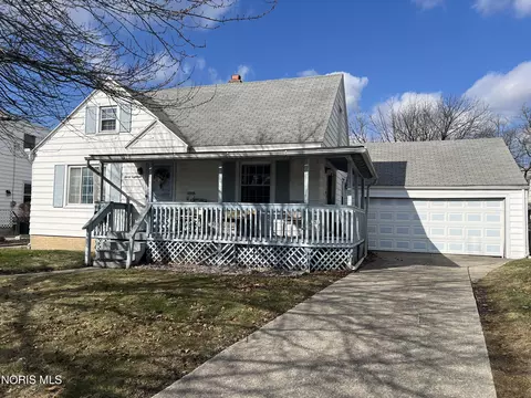 3018 Cragmoor Ave, Toledo, OH 43614