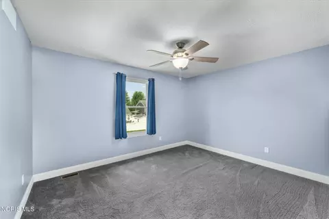 Bedroom - 433 Primrose Ln, Archbold, OH 43502 photo 2 of 7
