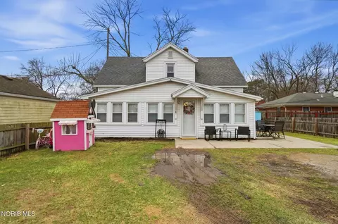 5247 Jackman Rd, Toledo, OH 43613