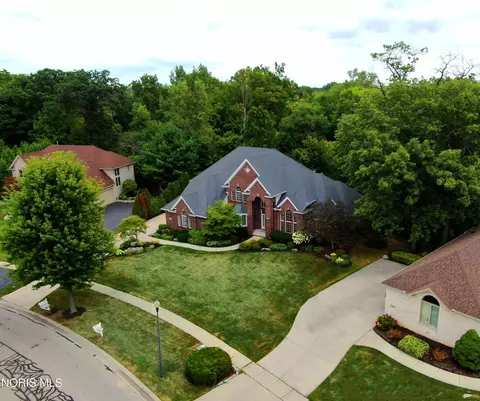 3339 Swan Ridge Ln, Maumee, OH 43537
