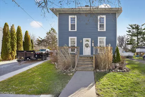 203 College St, Fayette, OH 43521