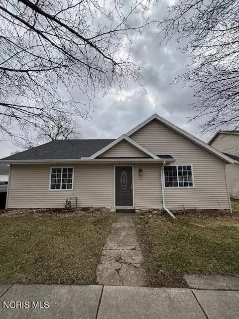 1105 1st St, Findlay, OH 45840