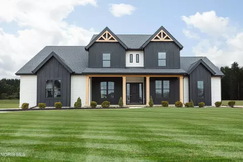 2107 Ashley Ct, Perrysburg, OH 43551