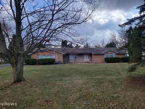 22800 W Cedar Ave, Curtice, OH 43412