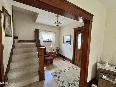 Entry Way - 424 E Main St, Deshler, OH 43516 photo 3 of 4