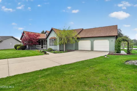 Exterior - 110 Shaffer Blvd, Bryan, OH 43506 photo 2 of 9