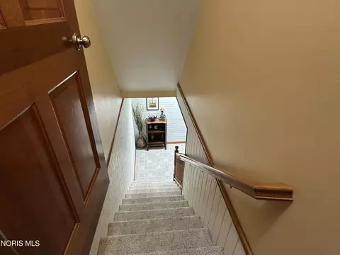 Entry Way - 110 Shaffer Blvd, Bryan, OH 43506 photo 1 of 6
