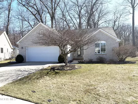 1944 Silverpine Ct, Toledo, OH 43615