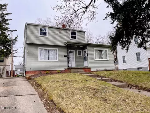 2026 Kensington Rd, Toledo, OH 43607