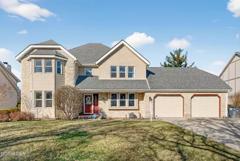 425 S Ridge Dr, Perrysburg, OH 43551