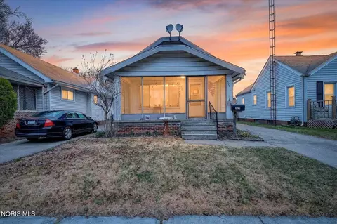 520 Waggoner Blvd, Toledo, OH 43612