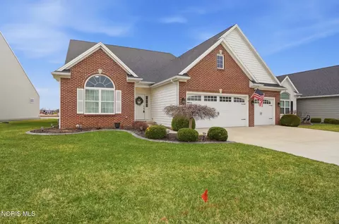 6068 Double Eagle Ct, Waterville, OH 43566