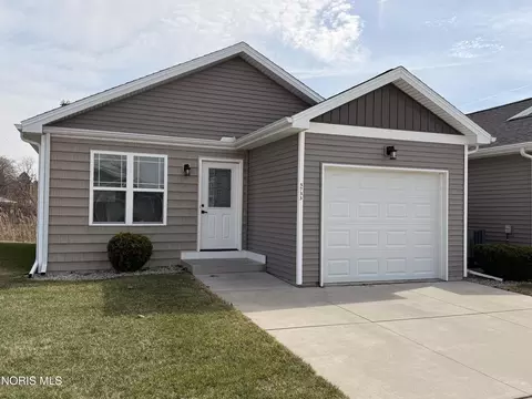 5733 Aurora Pl # 30, Sylvania, OH 43560