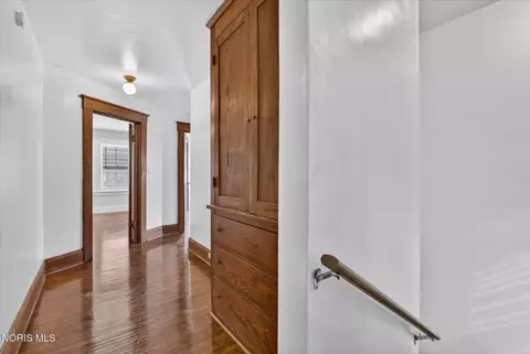 Entry Way - 2048 Joffre Ave, Toledo, OH 43607 photo 2 of 2