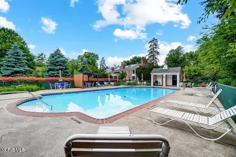 5679 Monroe St #BUILDING 3  702, Sylvania, OH 43560