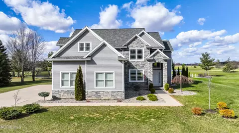 940 Fairway Ln, Wauseon, OH 43567